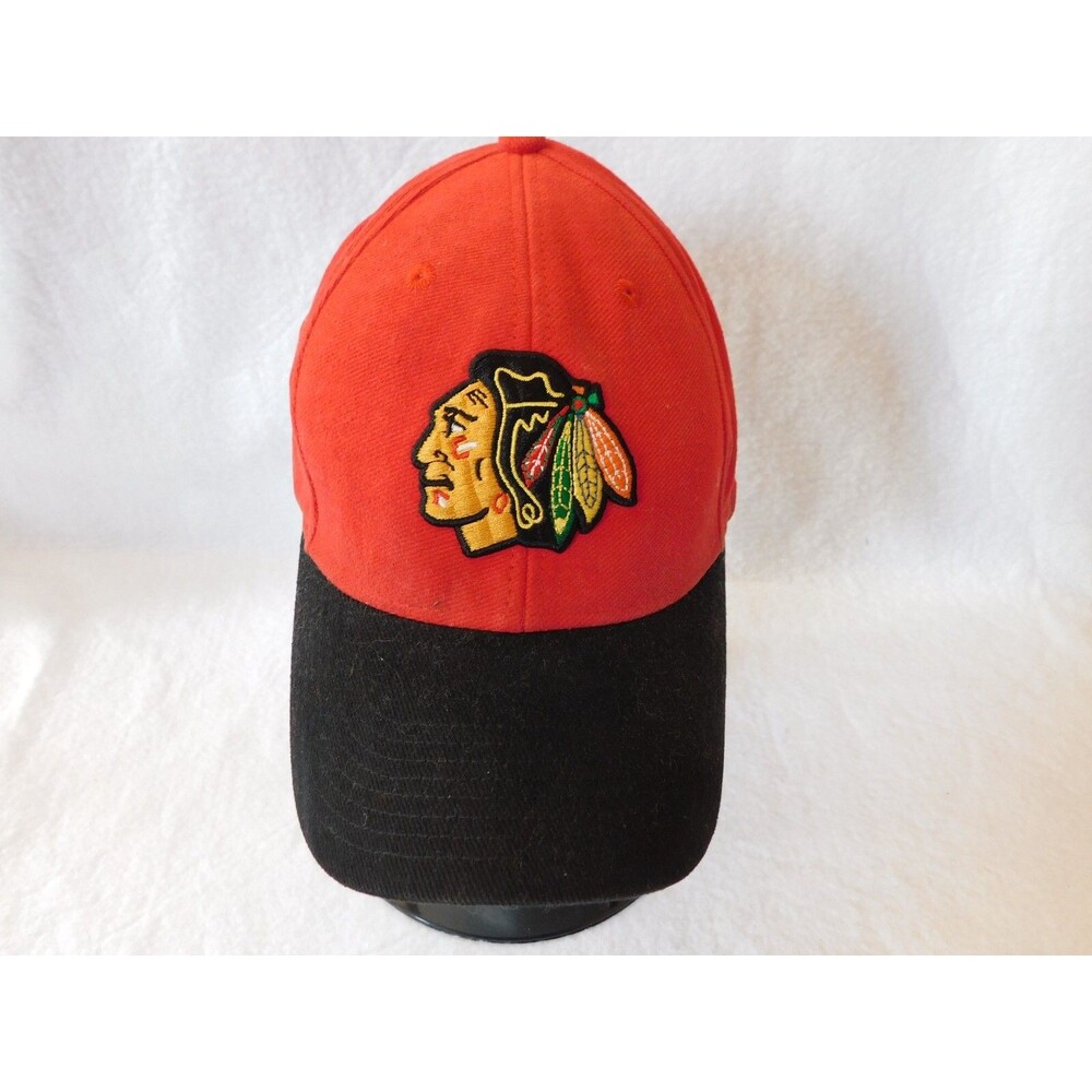 Chicago Blackhawks NHL Reebok Red Black Baseball Cap Hat Adjustable
